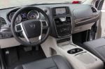 Lancia Voyager 2011 года